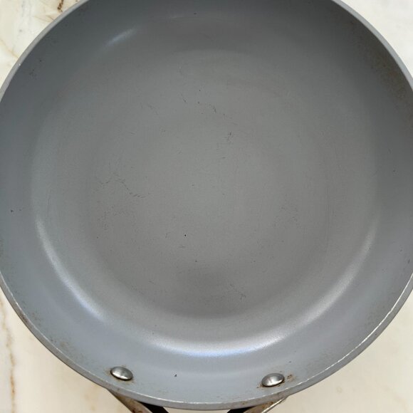 CARAWAY LIGHT GRAY 10.5" PAN - 1 - Picture 10 of 17